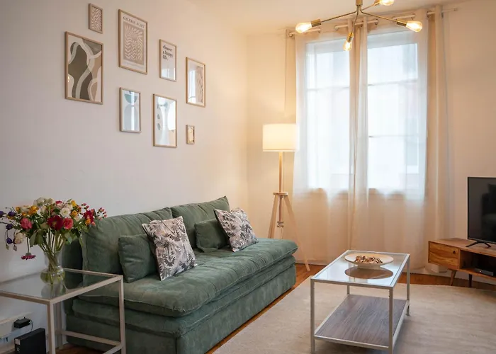 Bright In Downtown *